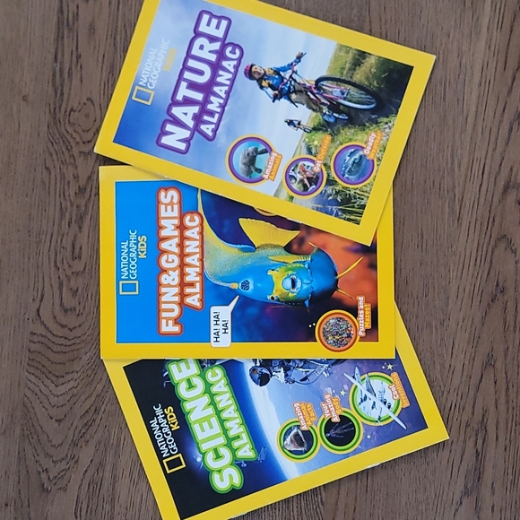 Mystery Book Bundle: Science and Animals Box - Picture 2 of 4